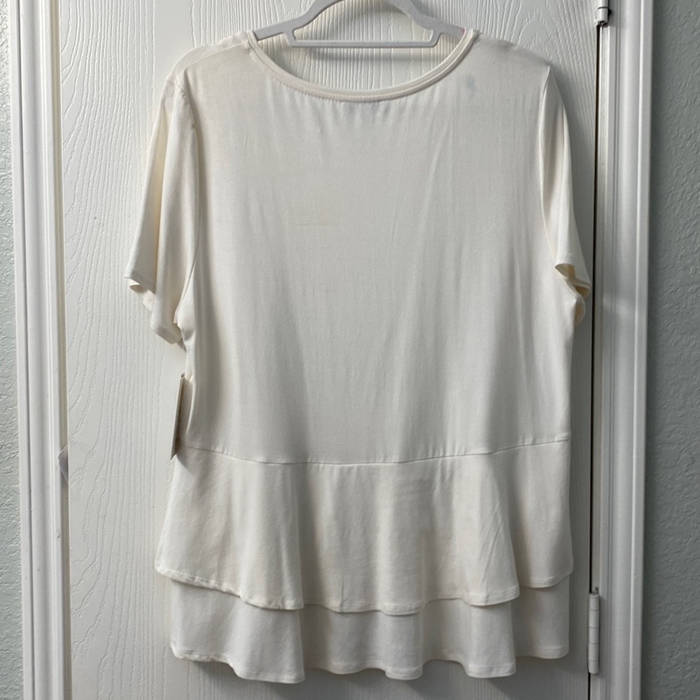H by Halston Size XL cream color shirt.